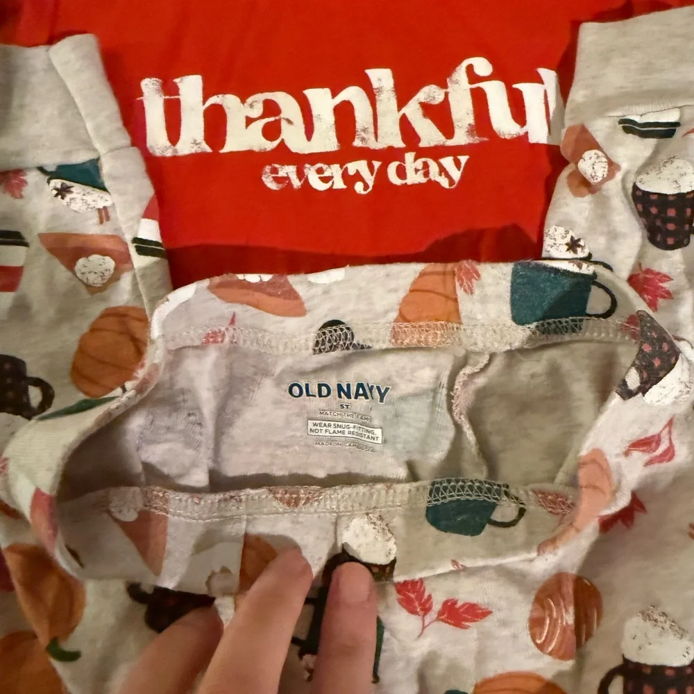 Thankful Every Day Kids Pajamas - Red and Gray old navy size 5